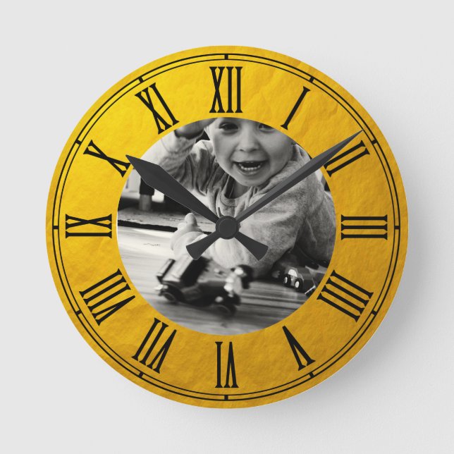 Family personalised golden vintage Photo / custom Round Clock (Front)