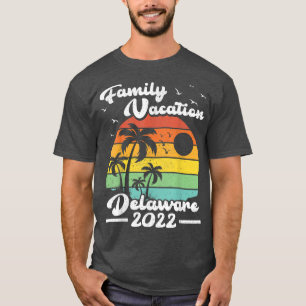 Family Vacation 2022 Vintage Retro Delaware Beach T-Shirt