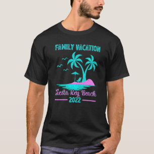 Family Vacation 2022 Vintage Style Florida Siesta T-Shirt