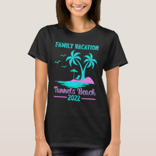 Family Vacation 2022 Vintage Style Hawaii Tunnels T-Shirt