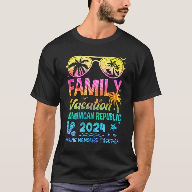 Family Vacation 2024 Dominican Republic Matching M T-Shirt (Front)