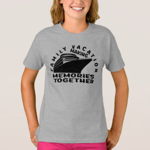 FAMILY VACATION. T-Shirt
