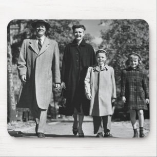Family Walking Mouse Mat