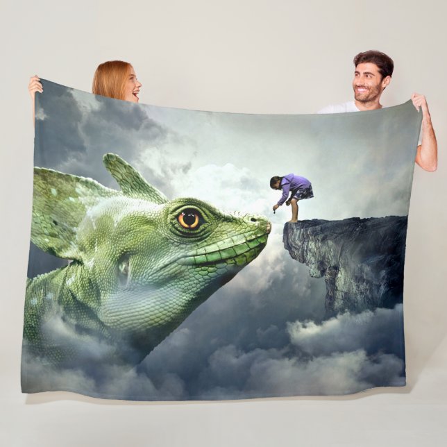 FANTASY DRAGON FLEECE BLANKET (In Situ)