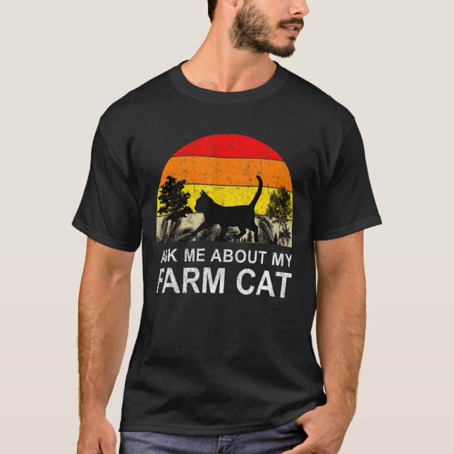 Farm Cat Farmer Garden Black Cat Pet Owners T-Shirt (Front)