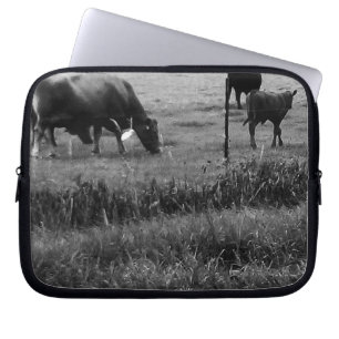 Farm Life No text, Cow Family Laptop Sleeve