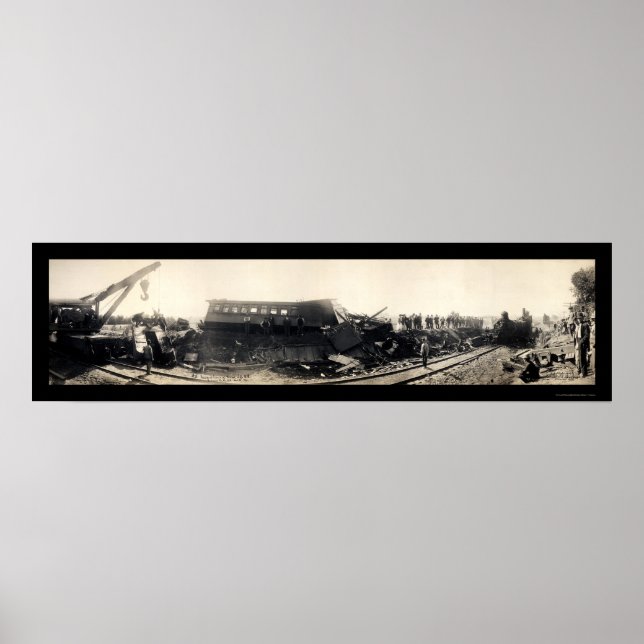 Farmer Cty Train Wreck Photo 1909 Poster (Front)