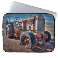 Farms | Rusty Antique Tractor