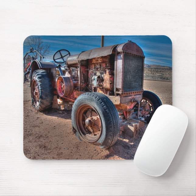 Farms | Rusty Antique Tractor Mouse Mat (With Mouse)