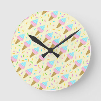 Fat-shaped with continuous pickling of ice cream round clock