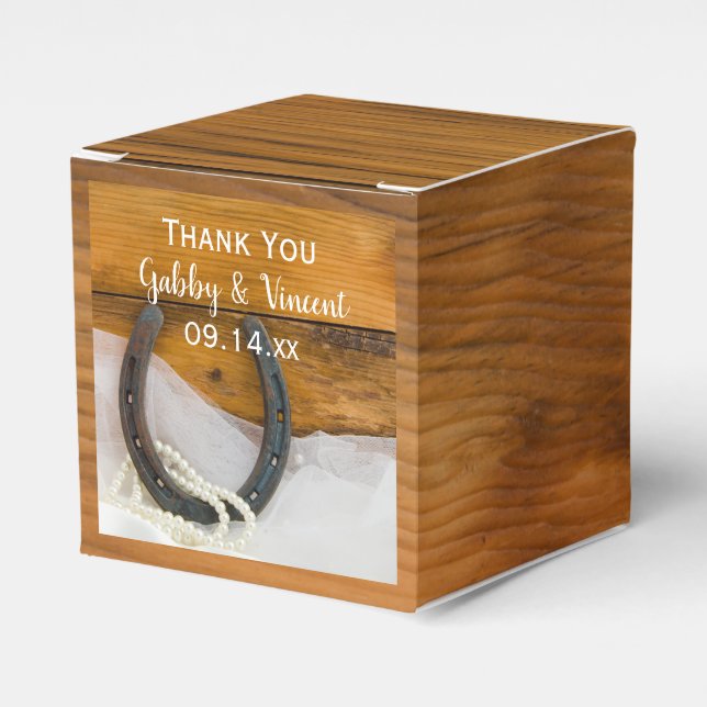 Faux Barn Wood Horseshoe and Pearls Rustic Wedding Favour Box (Front Side)