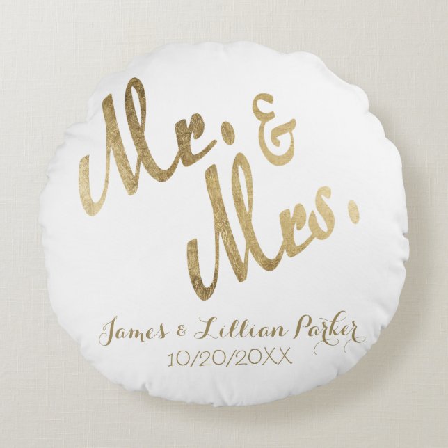 Faux Gold Mr. and Mrs. Monogram Wedding Round Cushion (Front)