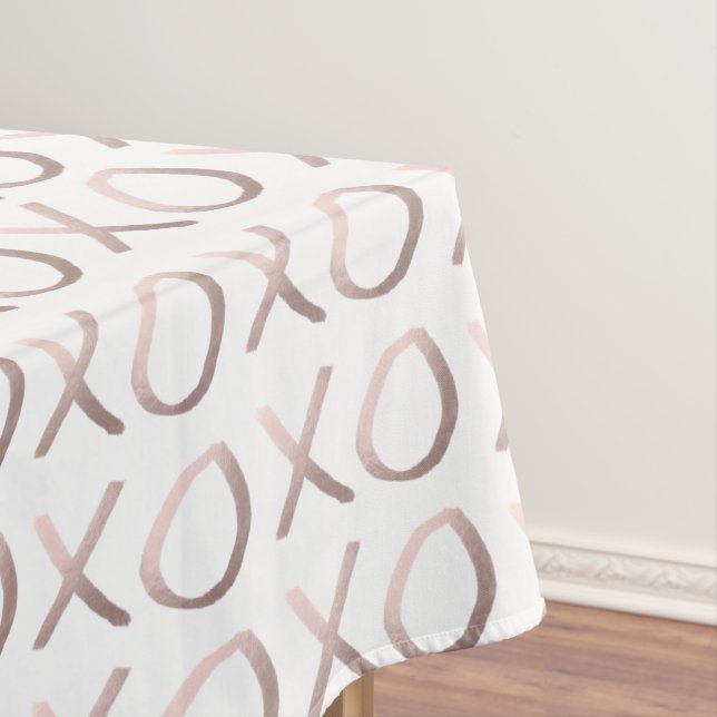 faux rose gold typography hugs and kisses xoxo tablecloth (In Situ)