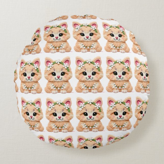 Faux Yarn Notch-Hook Christmas Cat – Cozy Holiday  Round Cushion (Front)
