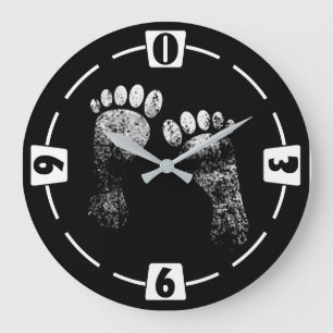 Favourite legs large clock