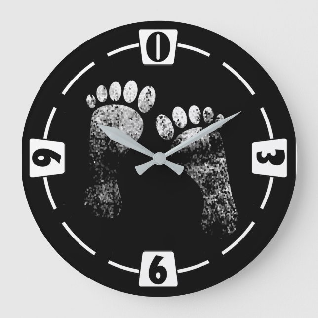 Favourite legs large clock (Front)