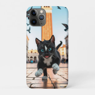 Felini vs. Pigeons: A Venetian Chase iPhone 11 Pro Case