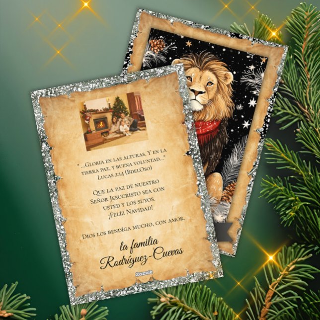 Felíz Navidad León Paz en la Tierra Foto Familiar  Holiday Card (Creator Uploaded)