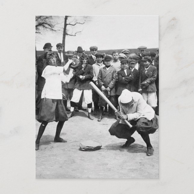 Female Giants: 1913 Postcard (Front)