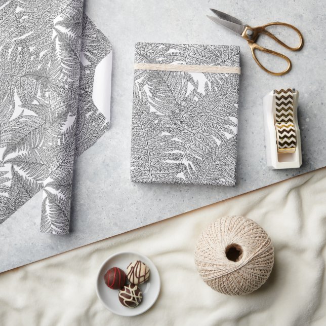 Fern in black and white wrapping paper (Crafts)