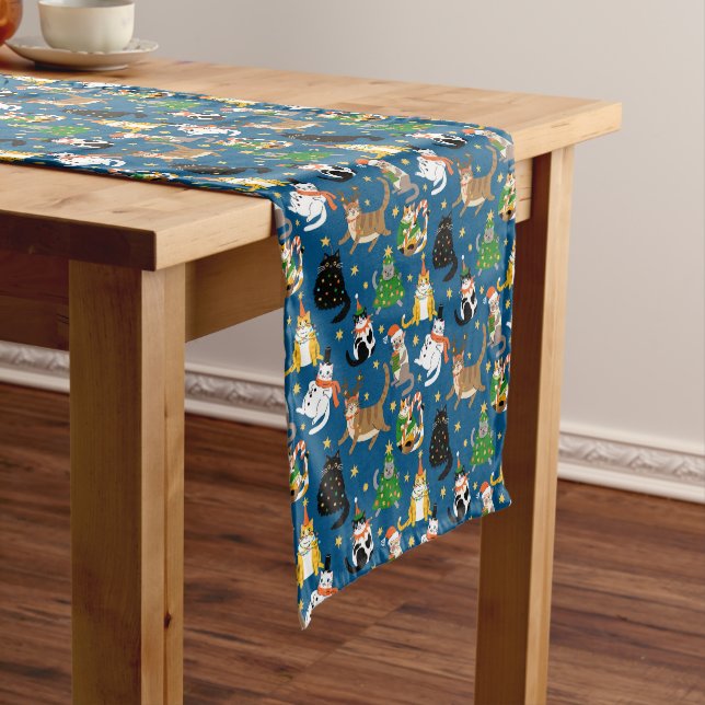 Festive Cats in Christmas Costumes Pattern Short Table Runner (In Situ)