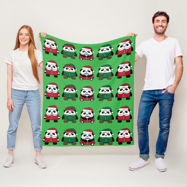 Festive Christmas Pattern – Classic Holiday Icons  Fleece Blanket (In Situ)