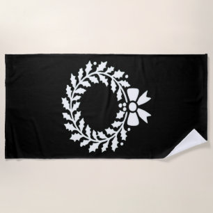 Festive Christmas wreath Classic Beach Towel