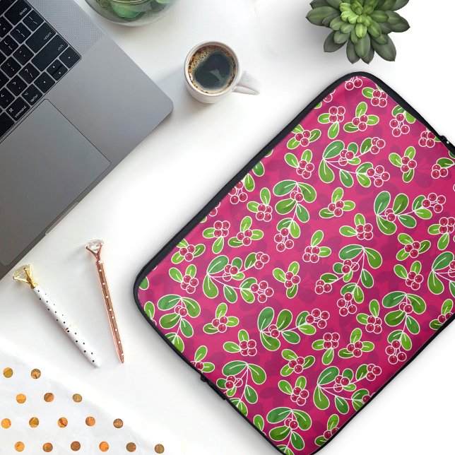 Festive Cranberry Foliage Pattern, Fuchsia  Laptop Sleeve (Festive Christmas Cranberry Pattern Laptop Sleeve)