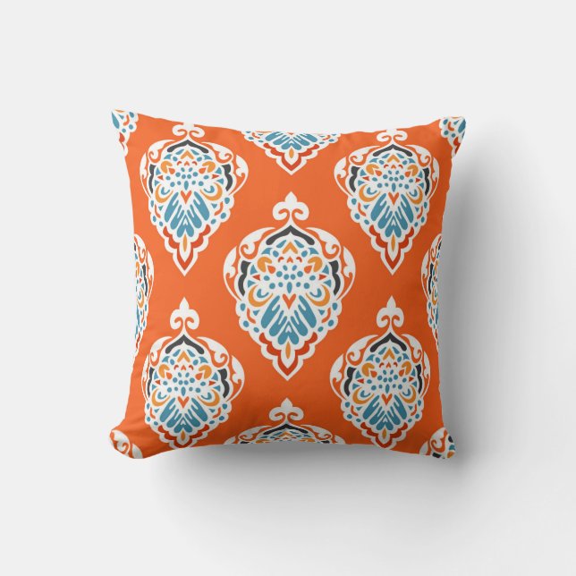 Festive damask vintage pattern, elegant design. cushion (Front)