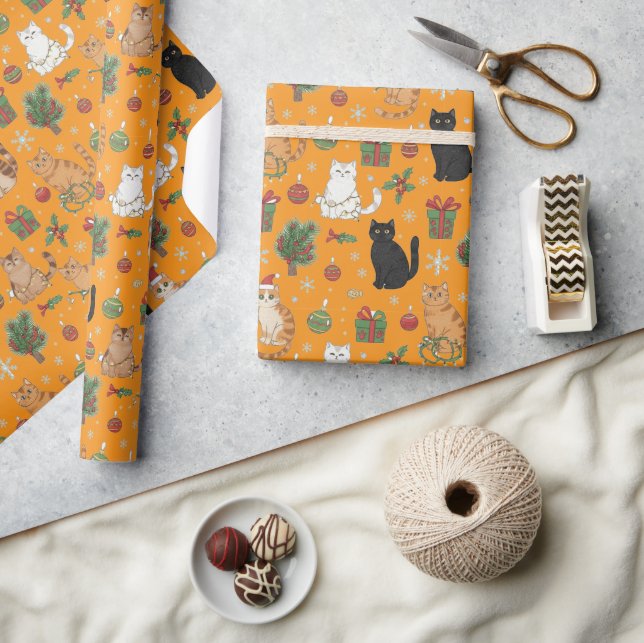 Festive Felines Christmas Wrapping Paper (Crafts)