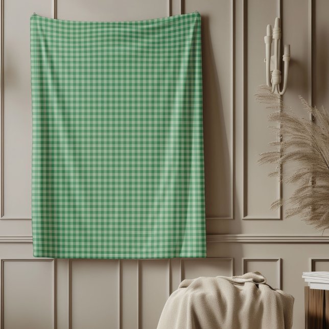 Festive Green Tartan Chequered Plaid Christmas Fleece Blanket (Festive Green Tartan Checkered Plaid Christmas Fleece Blanket)