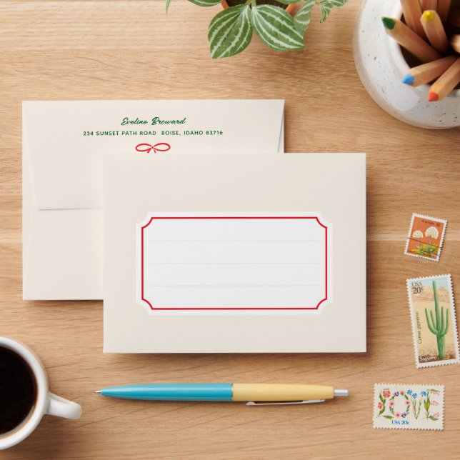 Festive Red and Green Simple Bows Stationery Envelope (Desk)