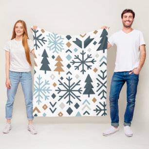 Festive Winter Forest Pattern Fleece Blanket