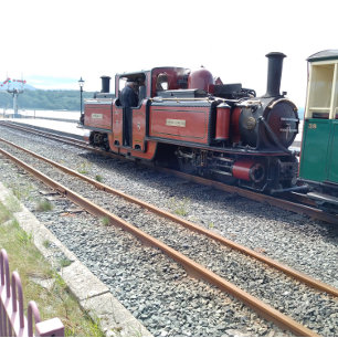 Ffestiniog and Transport for Wales Keyring