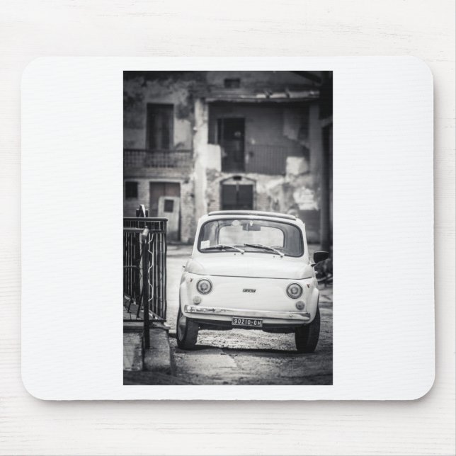 Fiat 500, Cinquecento in Italy Mouse Mat (Front)