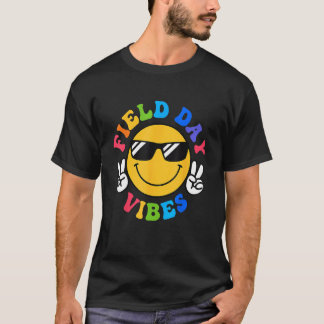 Field Day Vibes  For Teacher Kids Happy Field Day  T-Shirt