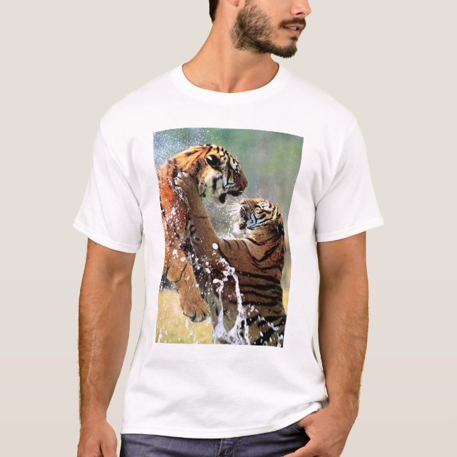 FIGHTING TIGERS T-Shirt (Front)