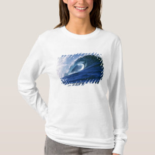 Fiji Islands, Tavarua, Cloudbreak. A wave T-Shirt