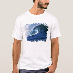 Fiji Islands, Tavarua, Cloudbreak. A wave T-Shirt