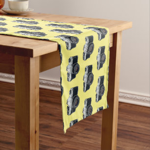 Film camera cartoon illustration short table runner