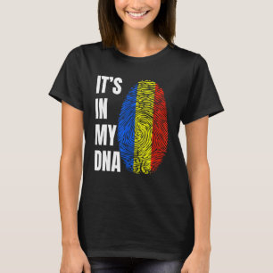 Fingerprint DNA Biometry Romanian Flag Romania T-Shirt