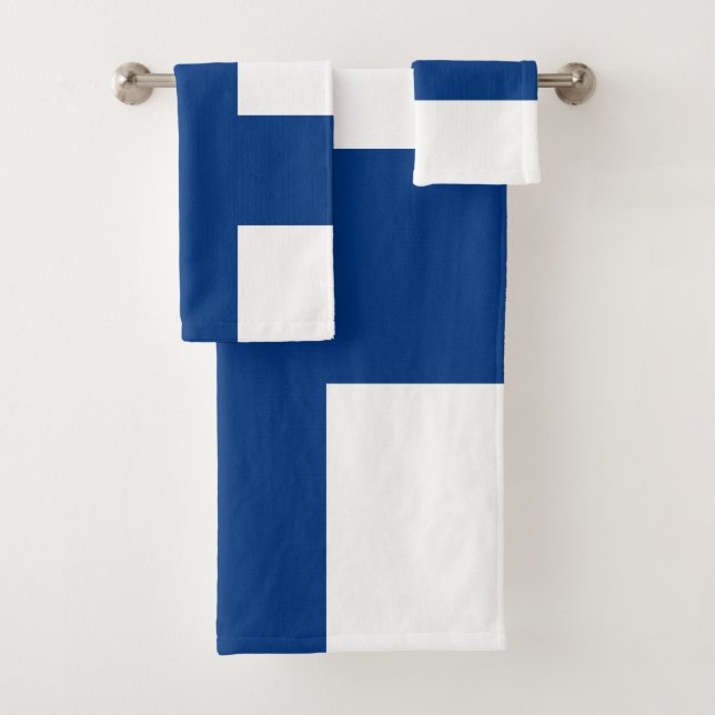 Finland Flag Bath Towel Set (Insitu)