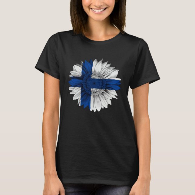 Finland Flag Sunflower Finn Roots Proud Patriotic T-Shirt (Front)
