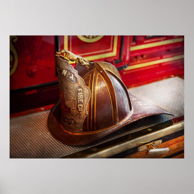 Fireman - Hat - Commander Poster (Front)