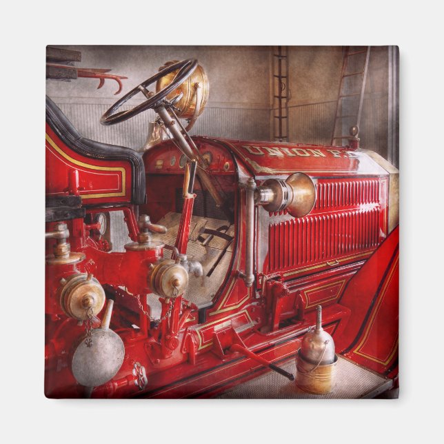 Fireman - Waiting for a call Magnet (Front)