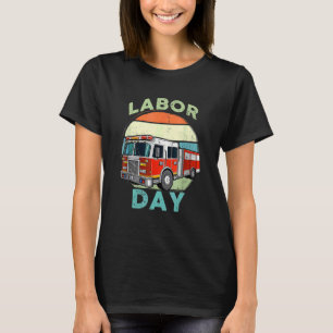 Firetruck Vintage Retro Labour Day 2022 T-Shirt
