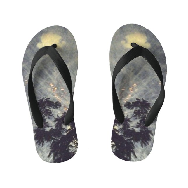 Fireworks 19 toddler flip flops (Footbed)