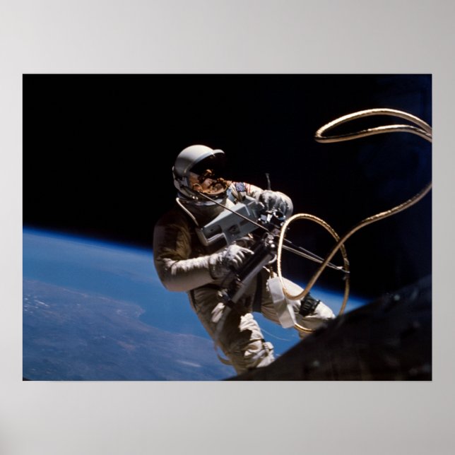 First American Spacewalk (Gemini 4) Poster (Front)