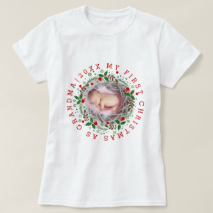 First Christmas as grandma wreath red  T-Shirt