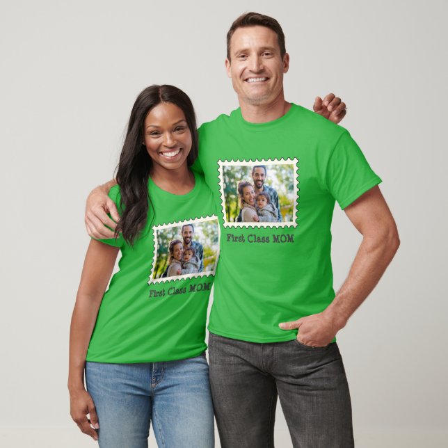 FIRST CLASS MOM Best Mum custom horizontal photo T-Shirt (Unisex)